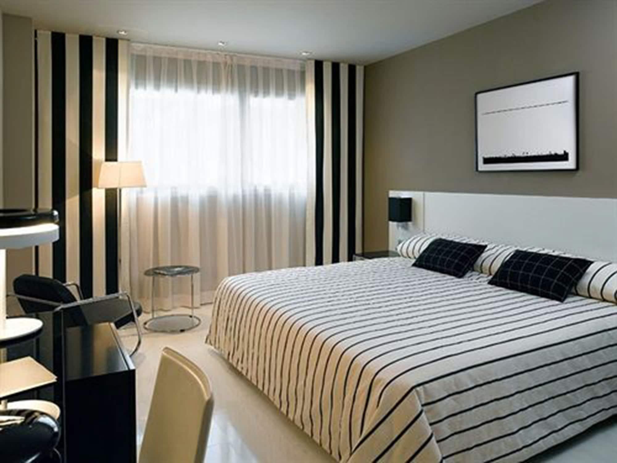 เซอร์โคเท็ล ชูแทท เดอ มอนต์คาด้า Hotel มอนต์กาดา อี เรย์ชาก ภายนอก รูปภาพ