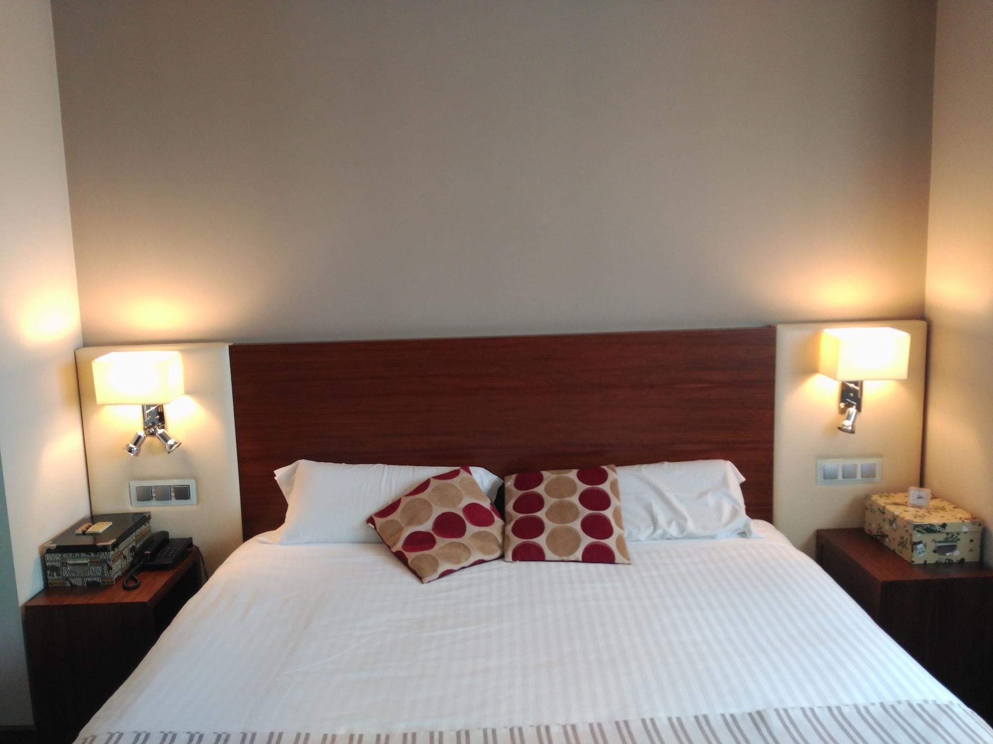 เซอร์โคเท็ล ชูแทท เดอ มอนต์คาด้า Hotel มอนต์กาดา อี เรย์ชาก ภายนอก รูปภาพ