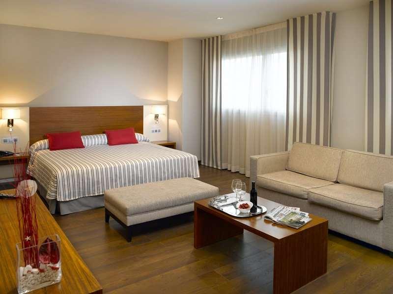 เซอร์โคเท็ล ชูแทท เดอ มอนต์คาด้า Hotel มอนต์กาดา อี เรย์ชาก ห้อง รูปภาพ